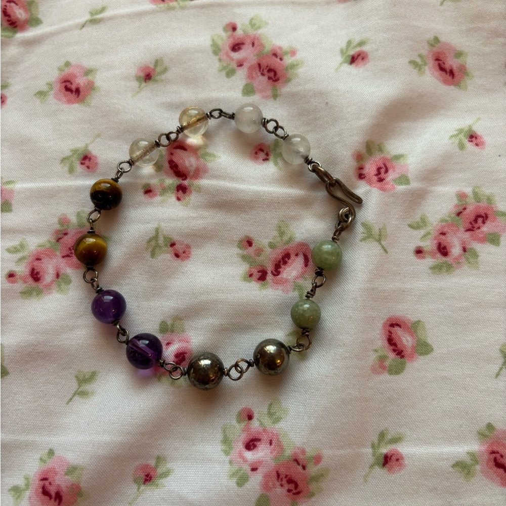 Elegant Multicolor Beaded Bracelet
